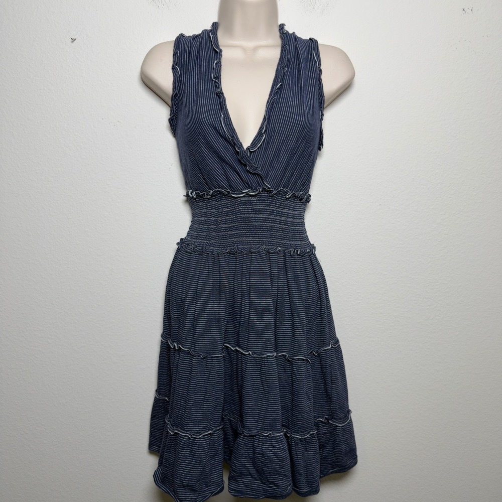 Max Studio Women Babydoll Tiered‎ Mini Dress Large Blue Smocked Stripe Cottage